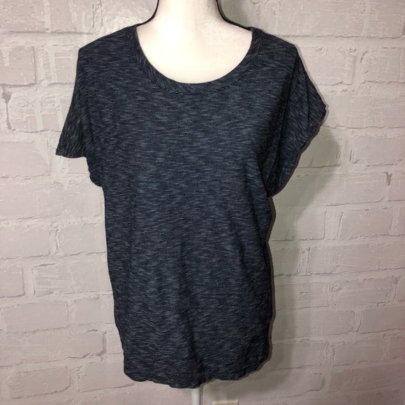 Deletta Tops - Deletta Basic Blue/Grey Top w/semi cap sleeve. H25